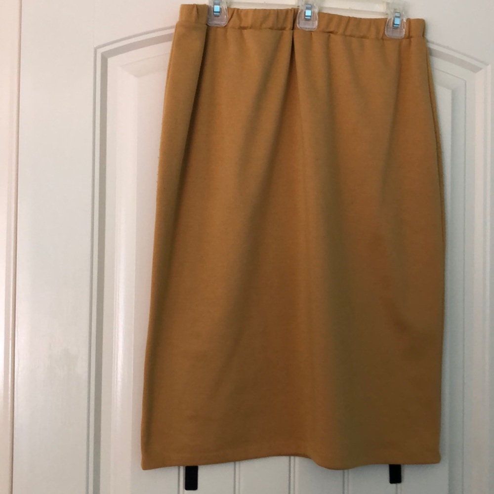 MIDI Pencil Skirt